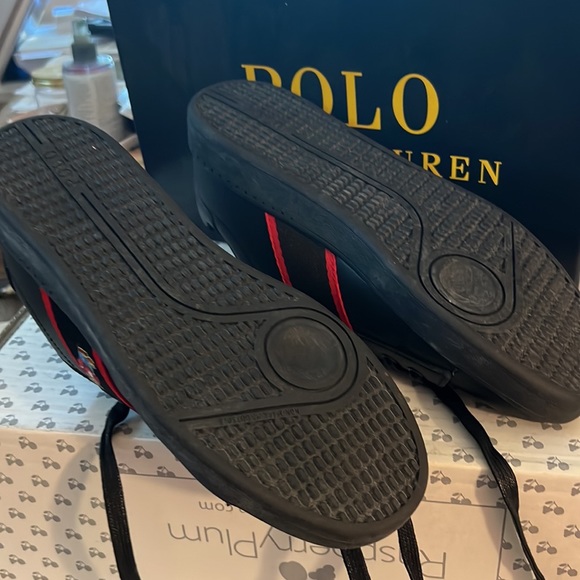 Polo - Picture 7 of 9